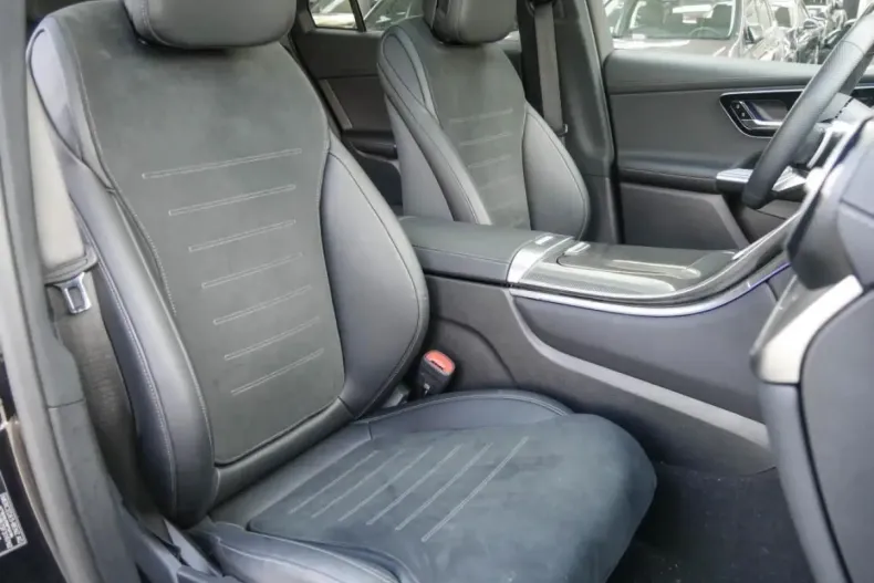 Mercedes-Benz GLC 200 din 2025 cu 5.461 km - oferta MER165221 - foto 6