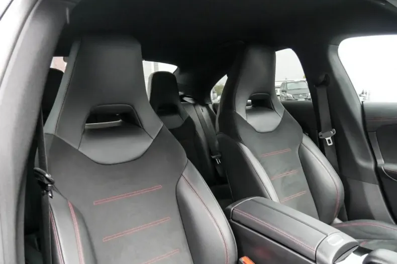 Mercedes-Benz CLA 250 din 2022 cu 62.004 km - oferta MER165224 - foto 6