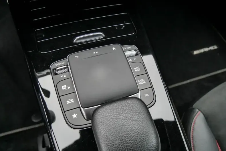 Mercedes-Benz CLA 250 din 2022 cu 62.004 km - oferta MER165224 - foto 9