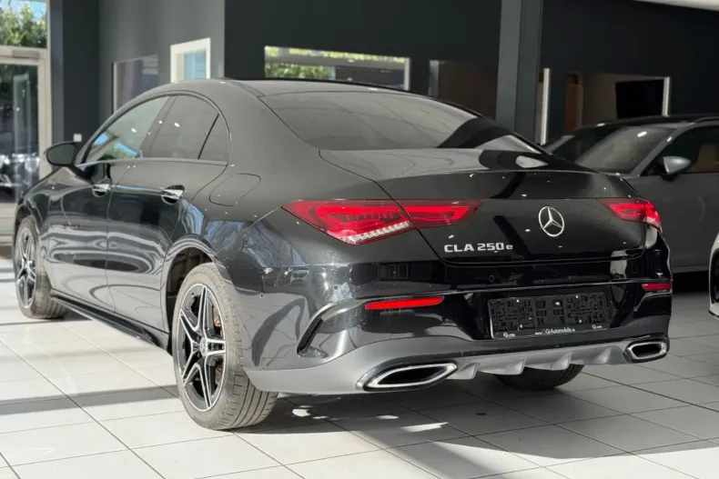 Mercedes-Benz CLA 250 din 2021 cu 80.000 km - oferta MER165226 - foto 3