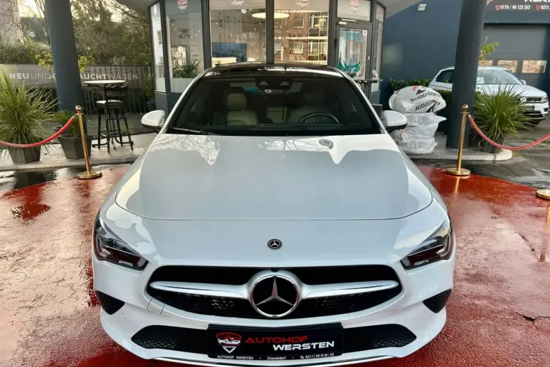Mercedes-Benz CLA 250 din 2022 cu 24.715 km - oferta MER165227 - foto 2