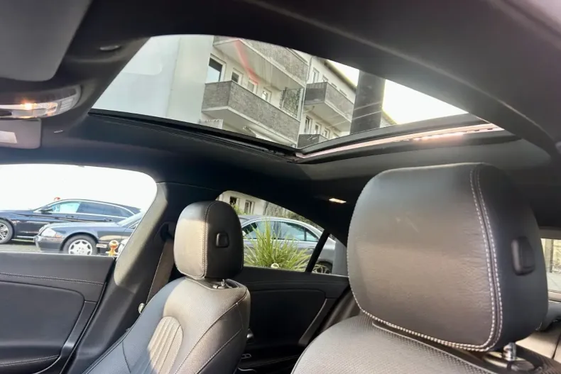 Mercedes-Benz CLA 250 din 2022 cu 24.715 km - oferta MER165227 - foto 11