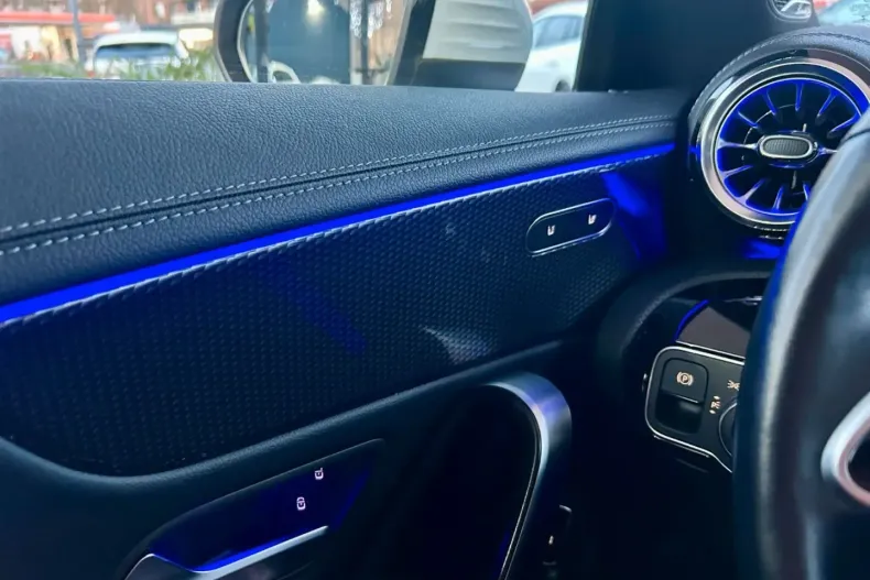 Mercedes-Benz CLA 250 din 2022 cu 24.715 km - oferta MER165227 - foto 16