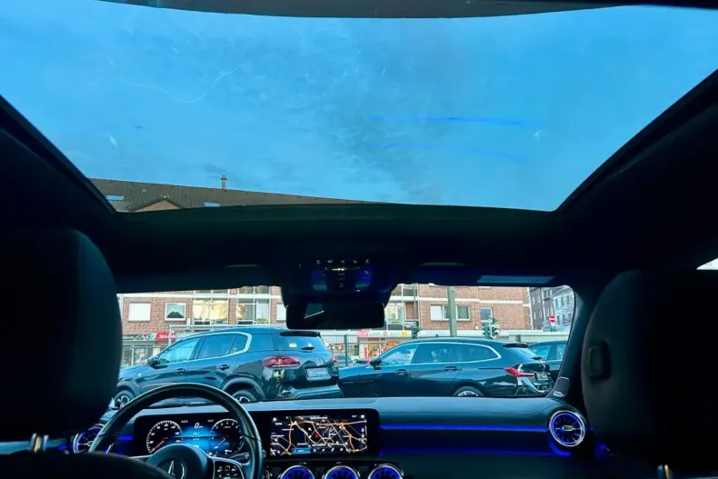 Mercedes-Benz CLA 250 din 2022 cu 24.715 km - oferta MER165227 - foto 28