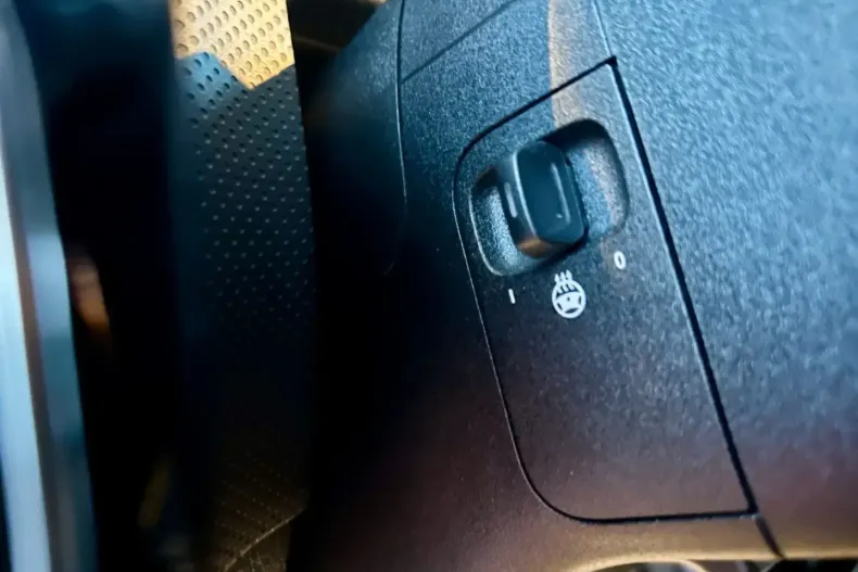 Mercedes-Benz CLA 250 din 2022 cu 24.715 km - oferta MER165227 - foto 39