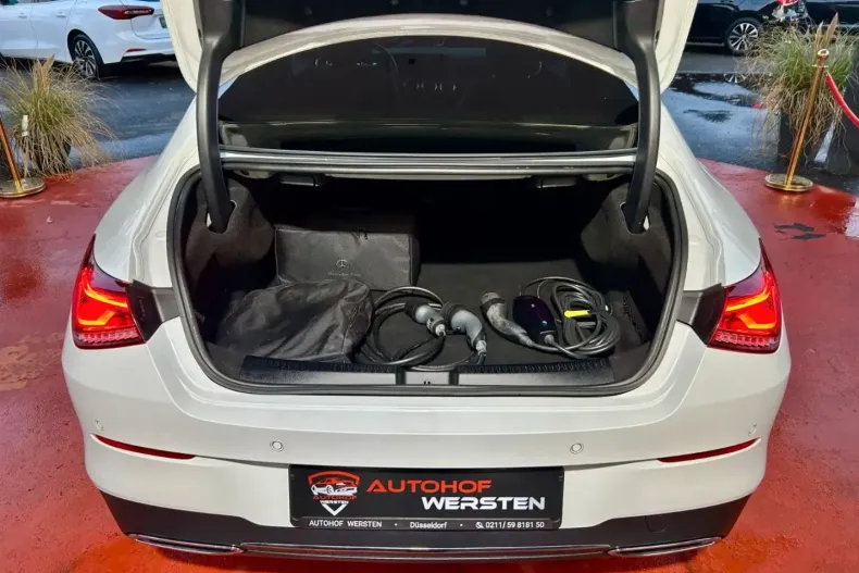 Mercedes-Benz CLA 250 din 2022 cu 24.715 km - oferta MER165227 - foto 40