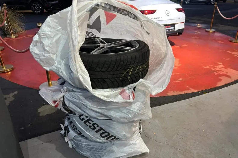 Mercedes-Benz CLA 250 din 2022 cu 24.715 km - oferta MER165227 - foto 45