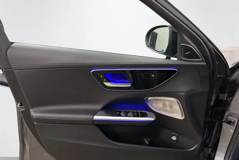 Mercedes-Benz C 300 din 2021 cu 92.000 km - oferta MER165232 - foto 24