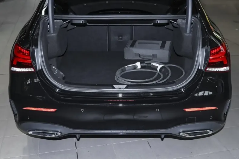 Mercedes-Benz A 250 din 2020 cu 83.210 km - oferta MER165238 - foto 12