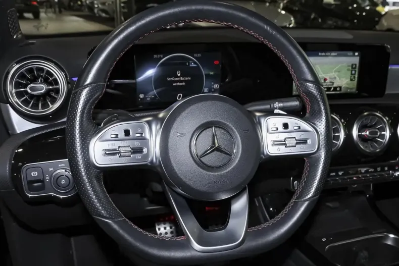 Mercedes-Benz A 250 din 2020 cu 83.210 km - oferta MER165238 - foto 17