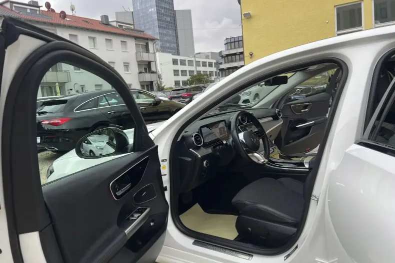 Mercedes-Benz C 200 din 2022 cu 72.000 km - oferta MER165239 - foto 10