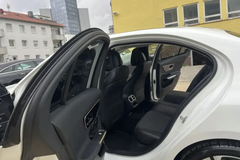 Mercedes-Benz C 200 din 2022 cu 72.000 km - oferta MER165239 - foto 21