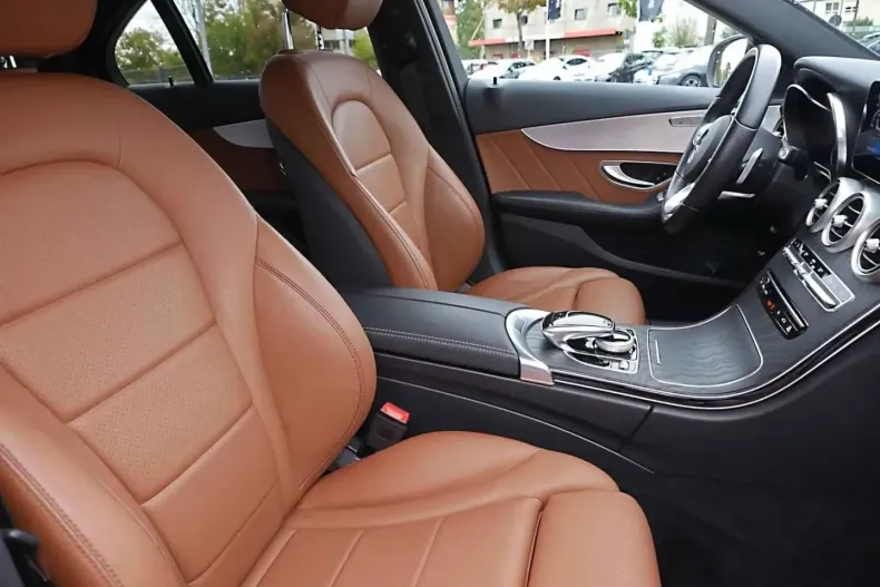 Mercedes-Benz C 300 din 2021 cu 95.155 km - oferta MER165240 - foto 5