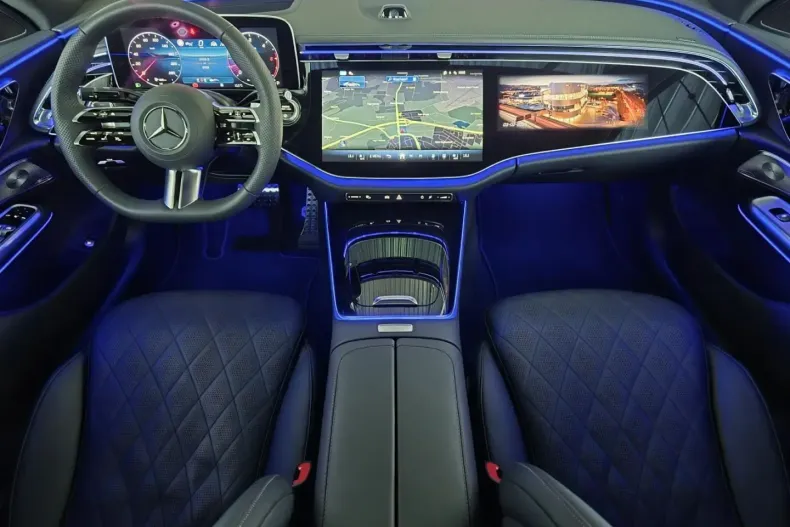 Mercedes-Benz E 450 din 2025 cu 9.984 km - oferta MER165243 - foto 3