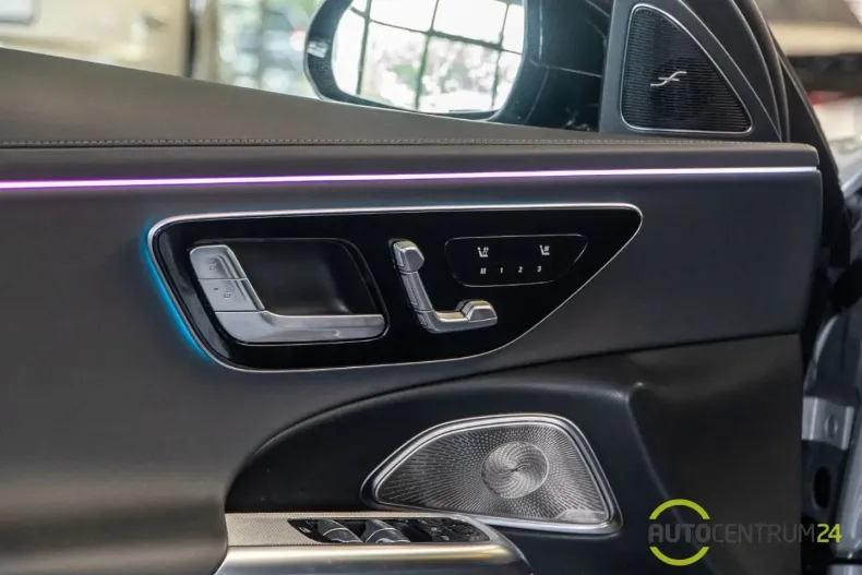 Mercedes-Benz E 450 din 2024 cu 11.282 km - oferta MER165246 - foto 10