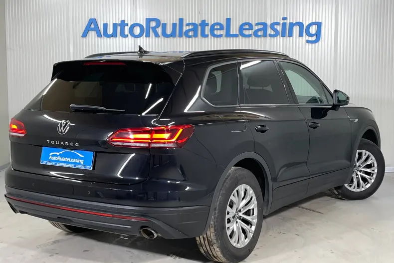 Volkswagen Touareg din 2021 cu 125.182 km - oferta VOL165264 - foto 3