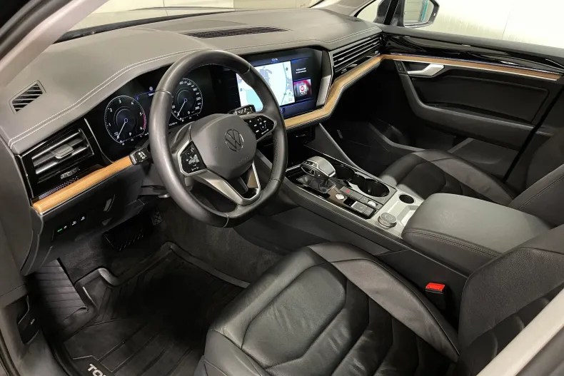 Volkswagen Touareg din 2021 cu 125.182 km - oferta VOL165264 - foto 5