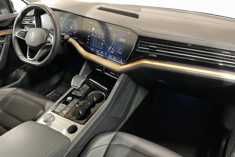 Volkswagen Touareg din 2021 cu 125.182 km - oferta VOL165264 - foto 9