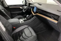 Volkswagen Touareg din 2021 cu 125.182 km - oferta VOL165264 - foto 11