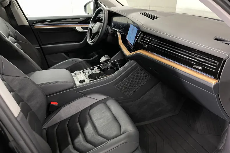 Volkswagen Touareg din 2021 cu 125.182 km - oferta VOL165264 - foto 11