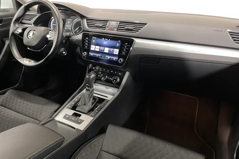 Skoda Superb din 2020 cu 74.686 km - oferta SKO165265 - foto 8