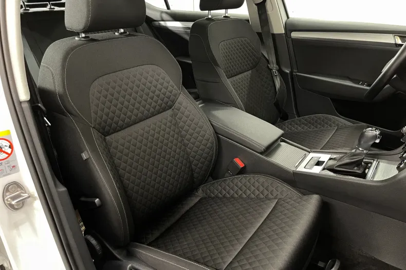 Skoda Superb din 2020 cu 74.686 km - oferta SKO165265 - foto 9