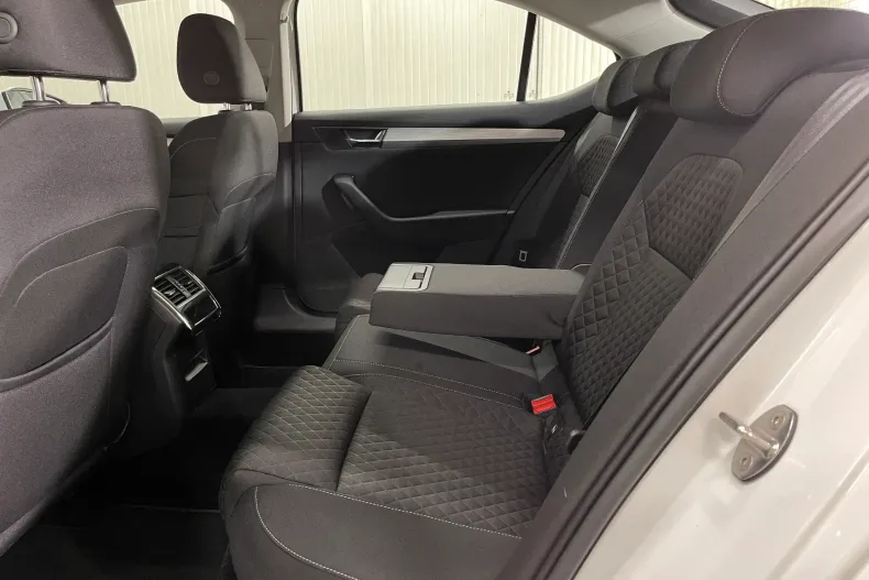 Skoda Superb din 2020 cu 74.686 km - oferta SKO165265 - foto 11