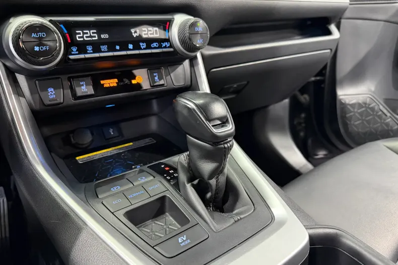 Toyota RAV4 din 2021 cu 139.190 km - oferta TOY165268 - foto 10