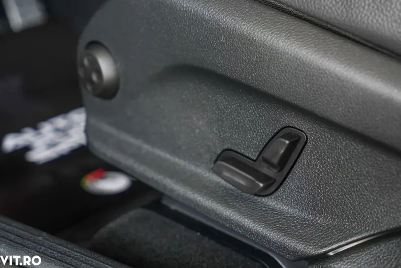 Mercedes-Benz GLC din 2020 cu 176.000 km - oferta MER165270 - foto 23