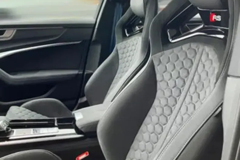 Audi RS6 din 2025 cu 3.788 km - oferta AUD165273 - foto 4