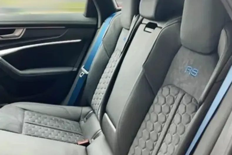 Audi RS6 din 2025 cu 3.788 km - oferta AUD165273 - foto 6