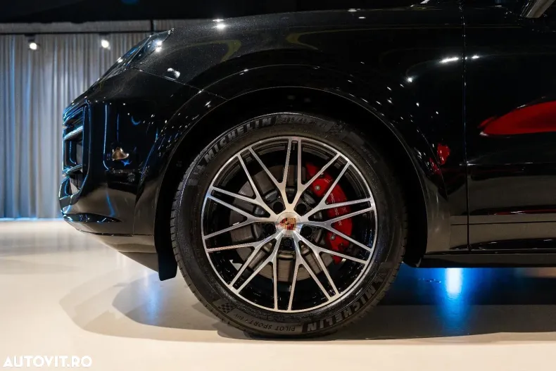 Porsche Cayenne din 2025 cu 7.100 km - oferta POR165275 - foto 15