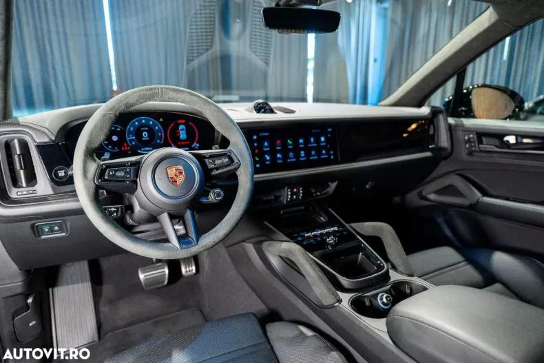 Porsche Cayenne din 2025 cu 7.100 km - oferta POR165275 - foto 30
