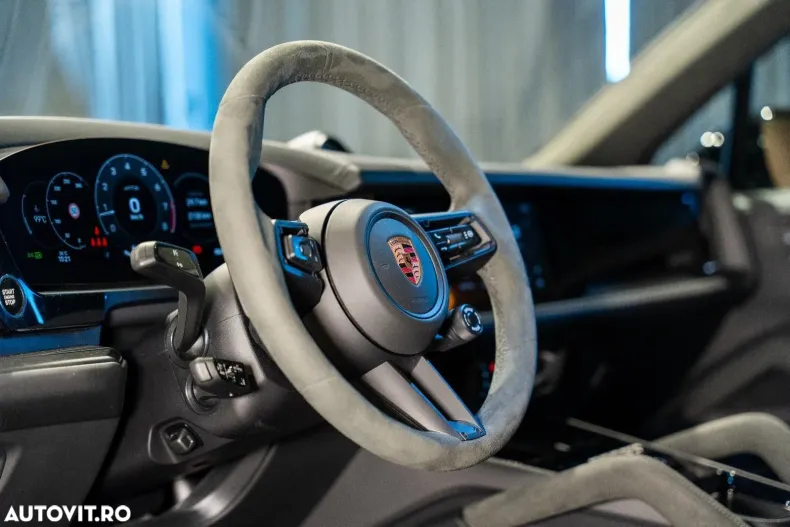 Porsche Cayenne din 2025 cu 7.100 km - oferta POR165275 - foto 35