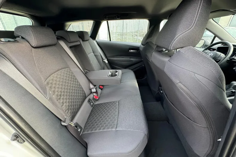 Toyota Corolla din 2025 cu 7 km - oferta TOY165285 - foto 21