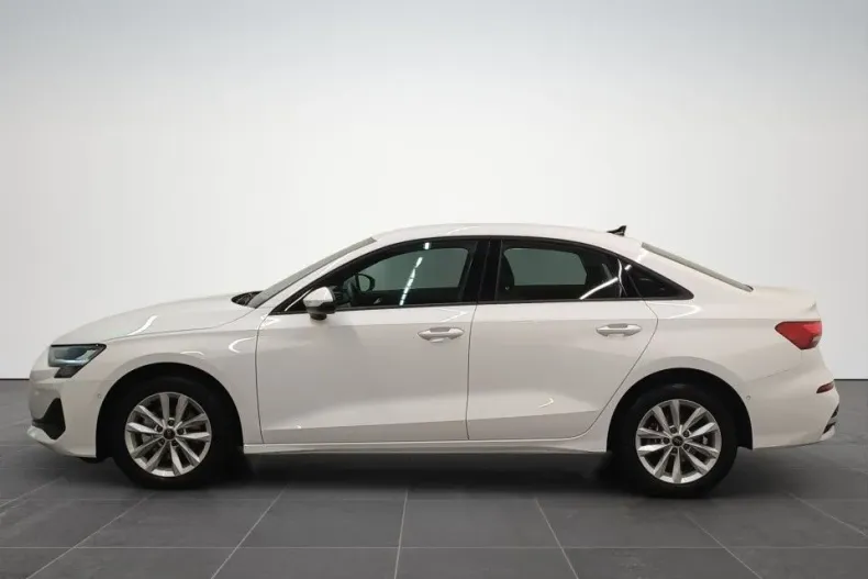 Audi A3 din 2025 cu 532 km - oferta AUD165289 - foto 6