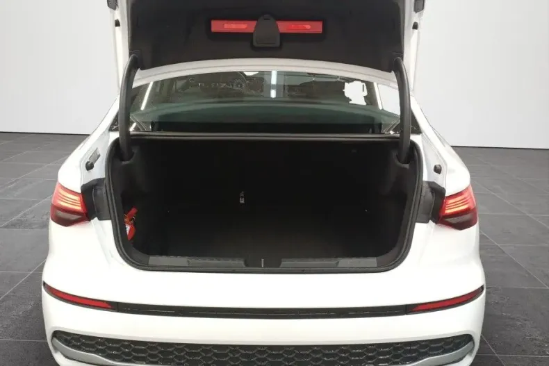 Audi A3 din 2025 cu 532 km - oferta AUD165289 - foto 10