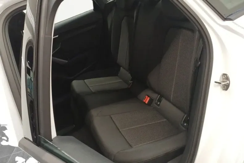 Audi A3 din 2025 cu 532 km - oferta AUD165289 - foto 15