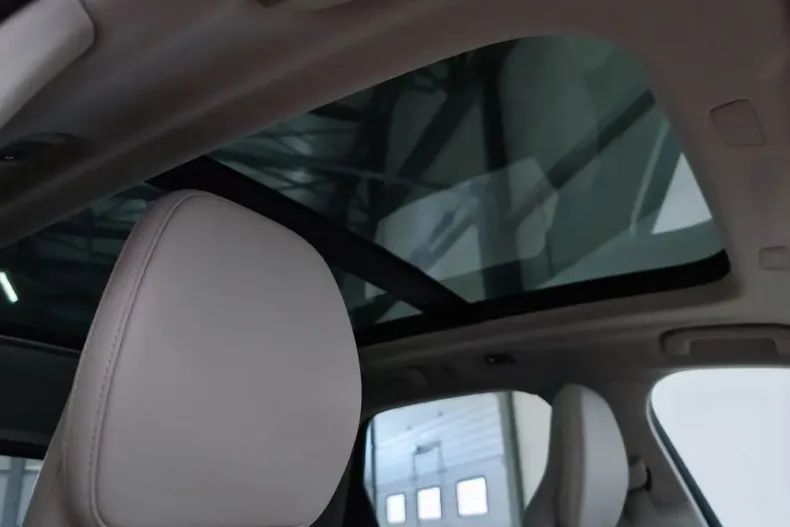 Volvo XC60 din 2020 cu 94.187 km - oferta VOL165292 - foto 12