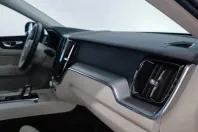 Volvo XC60 din 2020 cu 94.187 km - oferta VOL165292 - foto 22