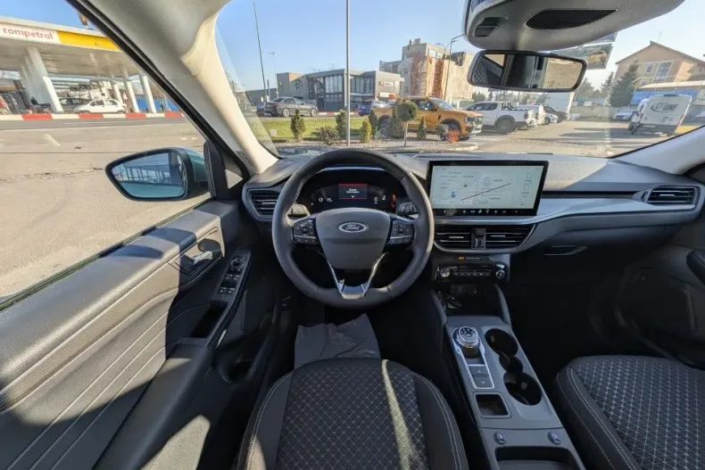 Ford Kuga din 2025 cu 1 km - oferta FOR165293 - foto 14