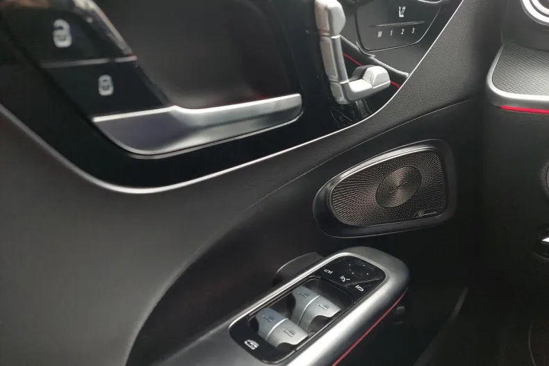 Mercedes-Benz C din 2024 cu 25.133 km - oferta MER165300 - foto 18