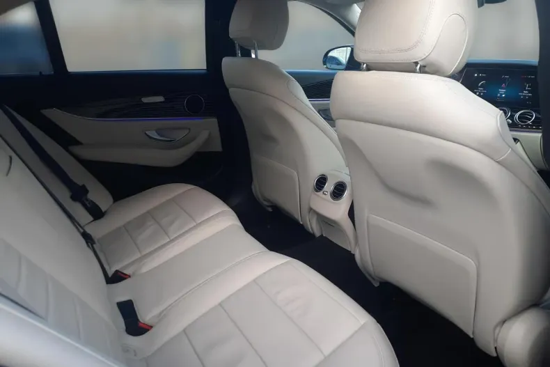 Mercedes-Benz E din 2023 cu 37.968 km - oferta MER165302 - foto 14