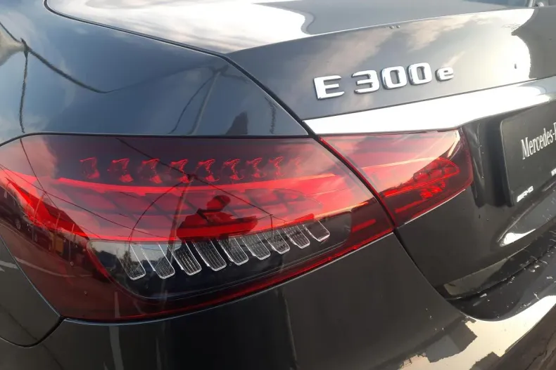 Mercedes-Benz E din 2023 cu 37.968 km - oferta MER165302 - foto 16