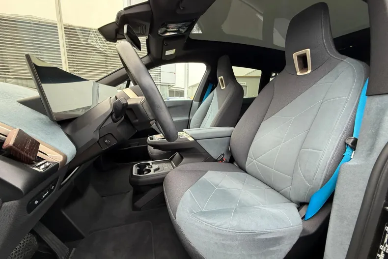 BMW iX din 2022 cu 17.745 km - oferta BMW165305 - foto 9