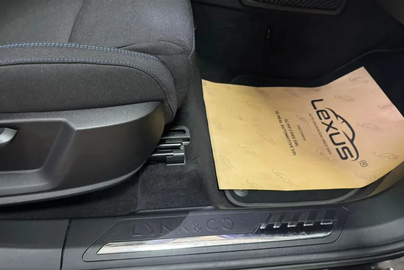 Lynk&Co 01 din 2022 cu 63.700 km - oferta LYN165308 - foto 18