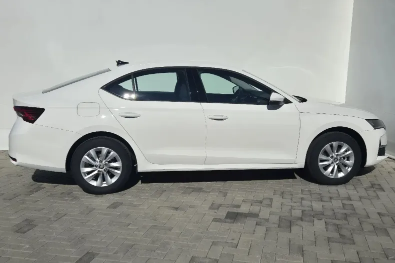 Skoda Octavia din 2025 cu 500 km - oferta SKO165323 - foto 6