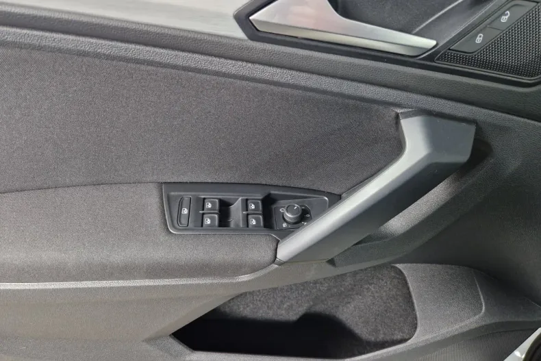 Volkswagen Tiguan din 2020 cu 60.962 km - oferta VOL165330 - foto 10