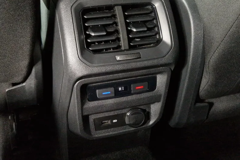 Volkswagen Tiguan din 2020 cu 60.962 km - oferta VOL165330 - foto 26