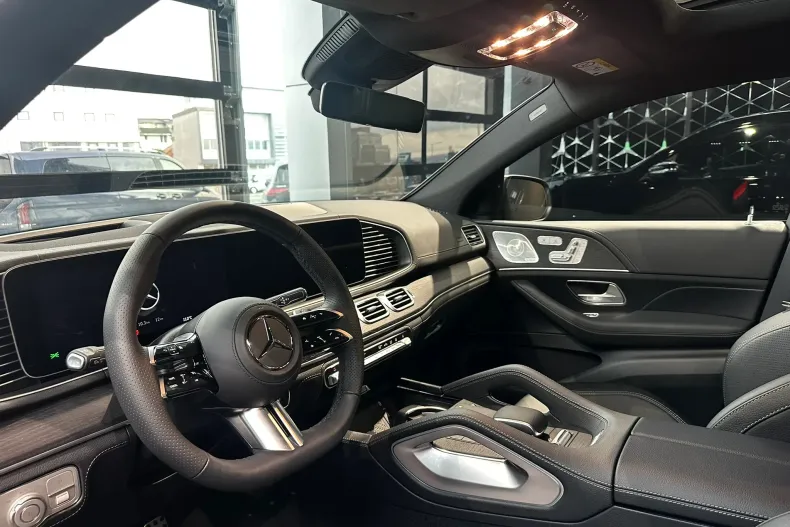 Mercedes-Benz GLE Coupe din 2025 cu 3.000 km - oferta MER165336 - foto 5